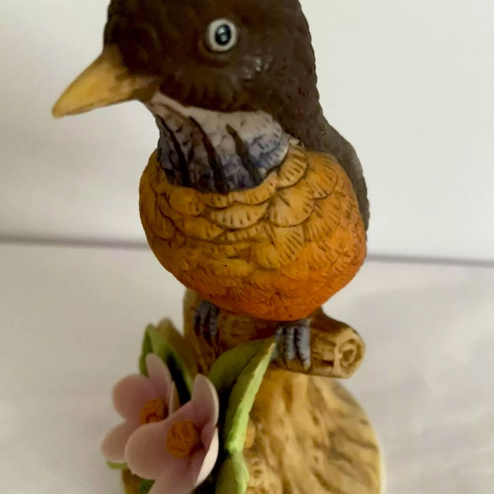Andrea Sadek Vintage Robin Bird Figurine - Picture 4 of 12